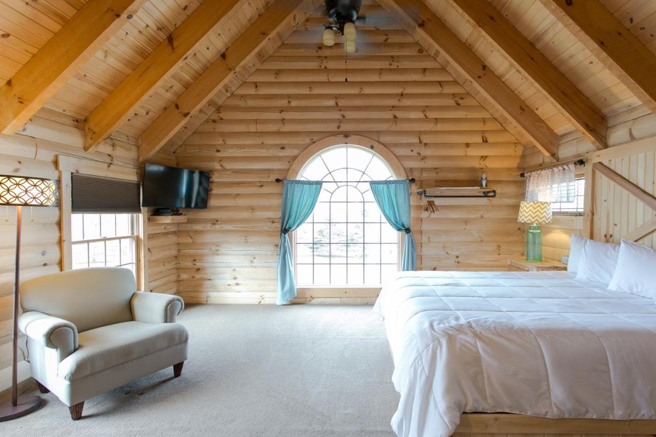 Hummingbird Haven Cabin By Amish Country Lodging Berlin Exterior foto