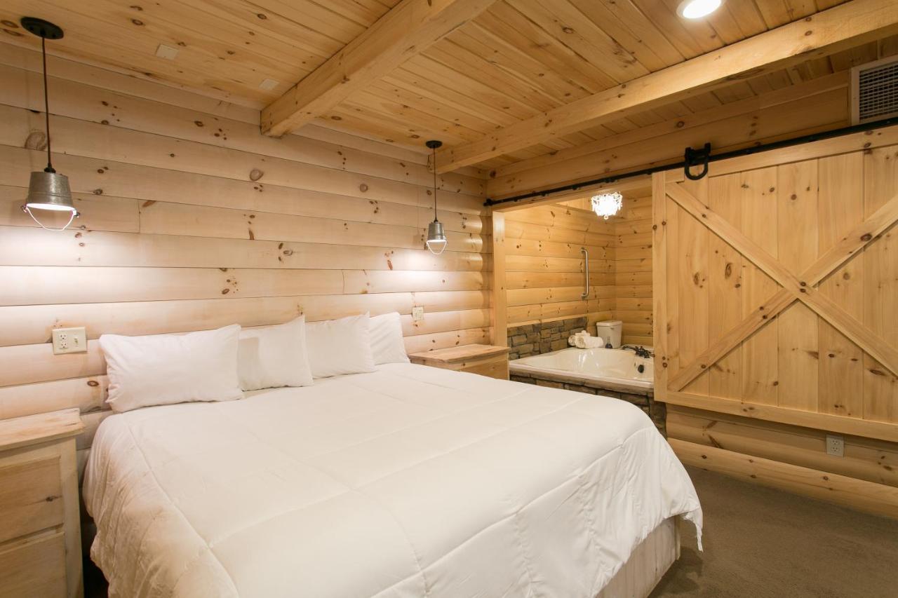 Hummingbird Haven Cabin By Amish Country Lodging Berlin Exterior foto